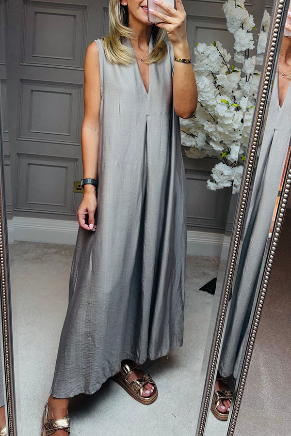 Solid Color Sleeveless Pocket Dress