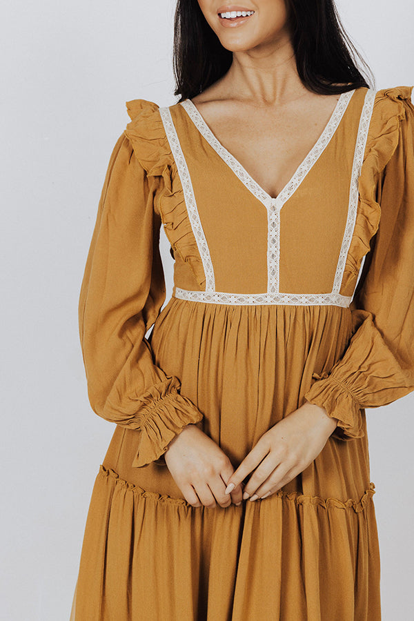 Lace Decorated Pleated Dress