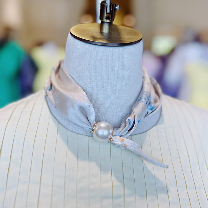 Pearl Magnet Floral Scarf Necklace