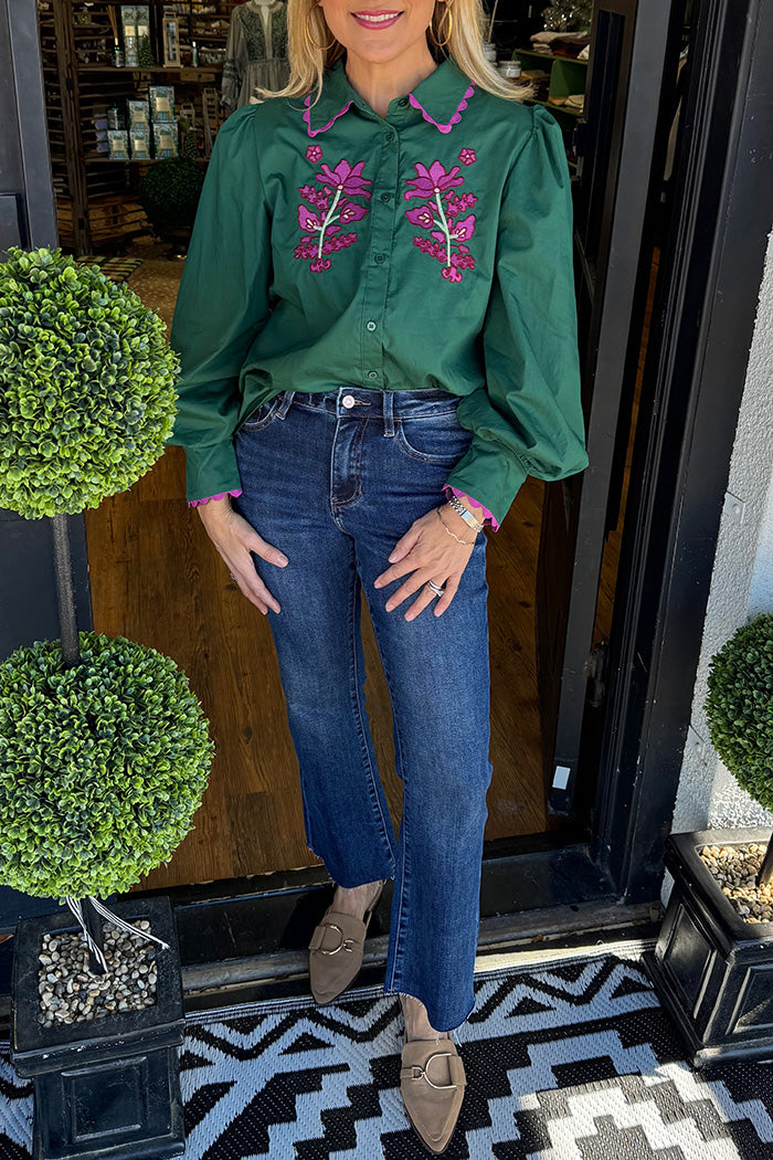 Relaxed Floral Embroidered Puff Sleeve Top