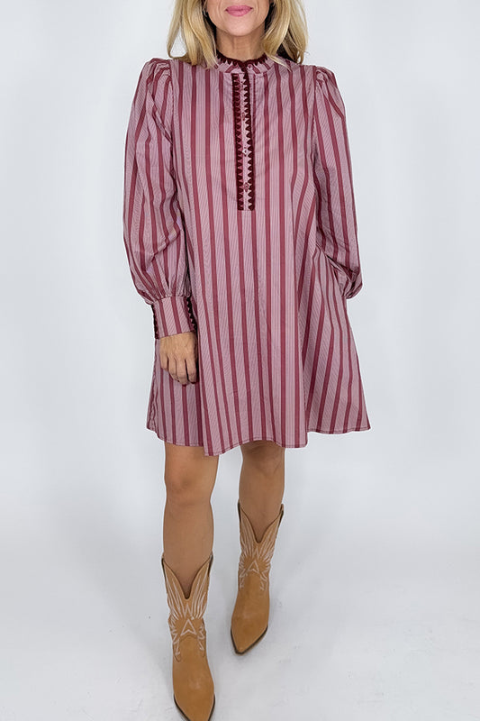 Striped  Pocket Puff-Sleeve Shift Dress
