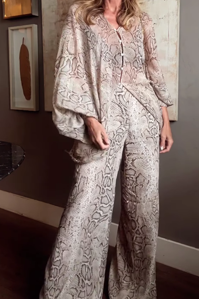 Effortless Snakeskin Print Set