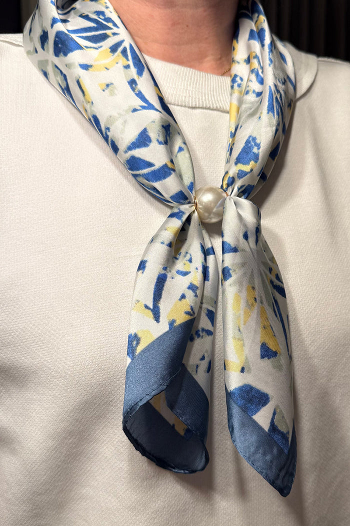Magnetic Pearl Scarf With Ring