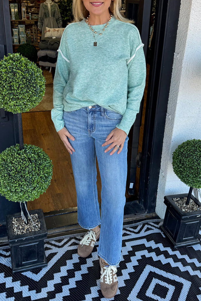 Casual Mid Rise Crop Straight Jeans