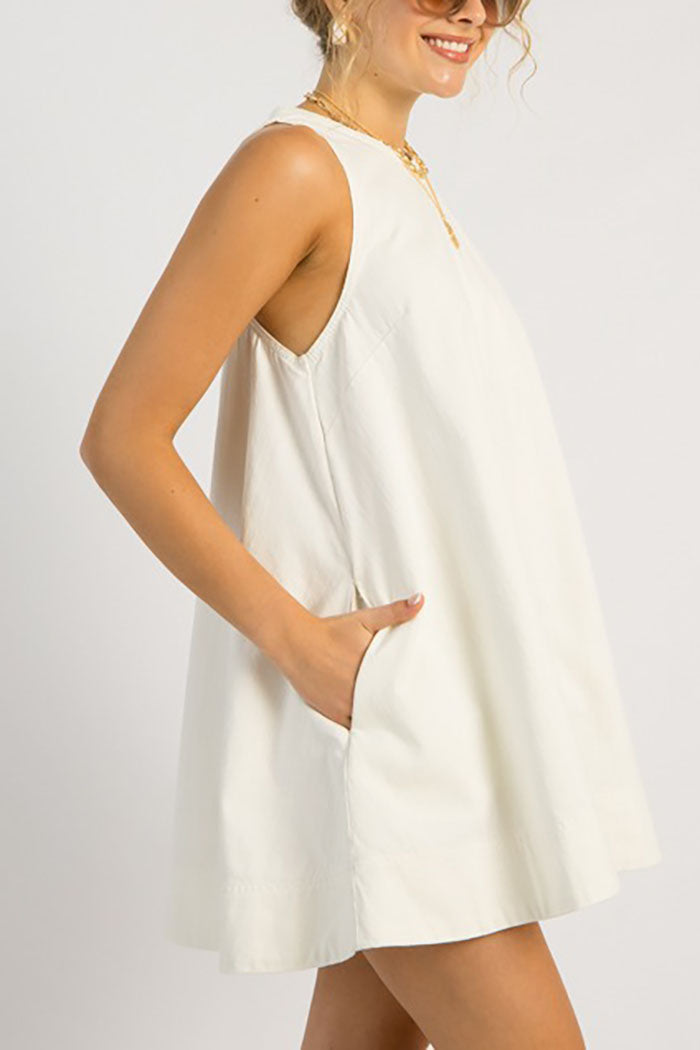 Solid Color Sleeveless Pocket Dress