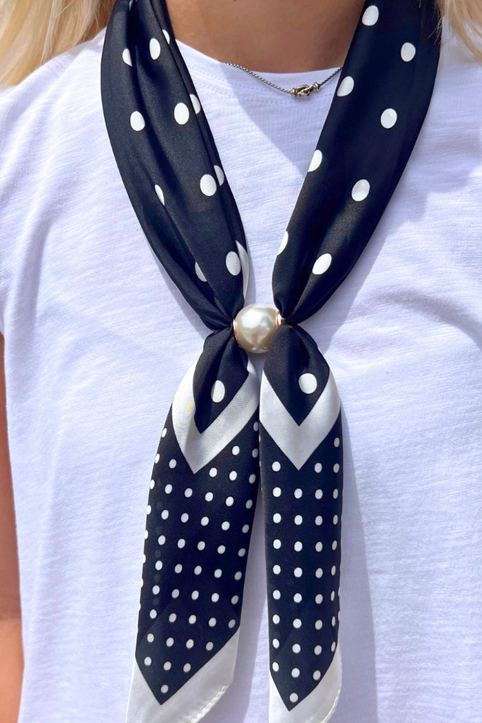 Magnetic Pearl Scarf With Ring