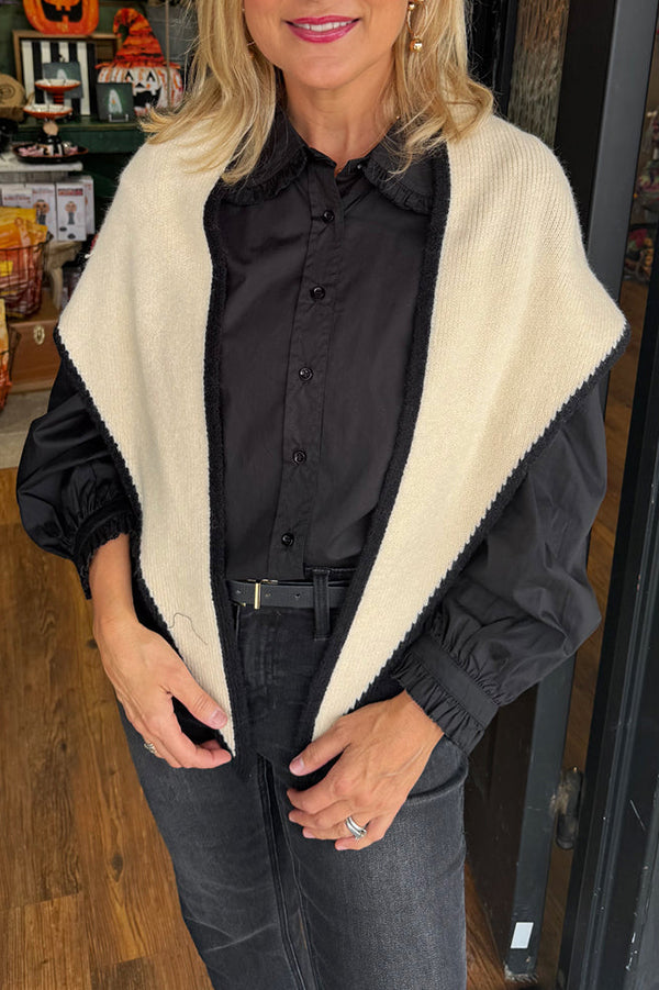 Contrast Border Triangle Scarf