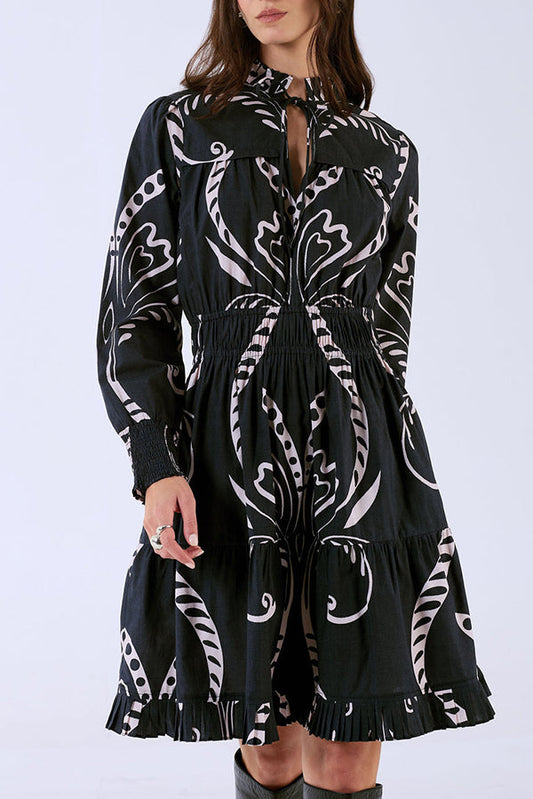 Pleats Details Tie Dress