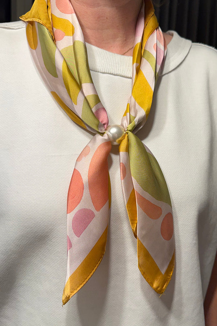 Magnetic Pearl Scarf With Ring