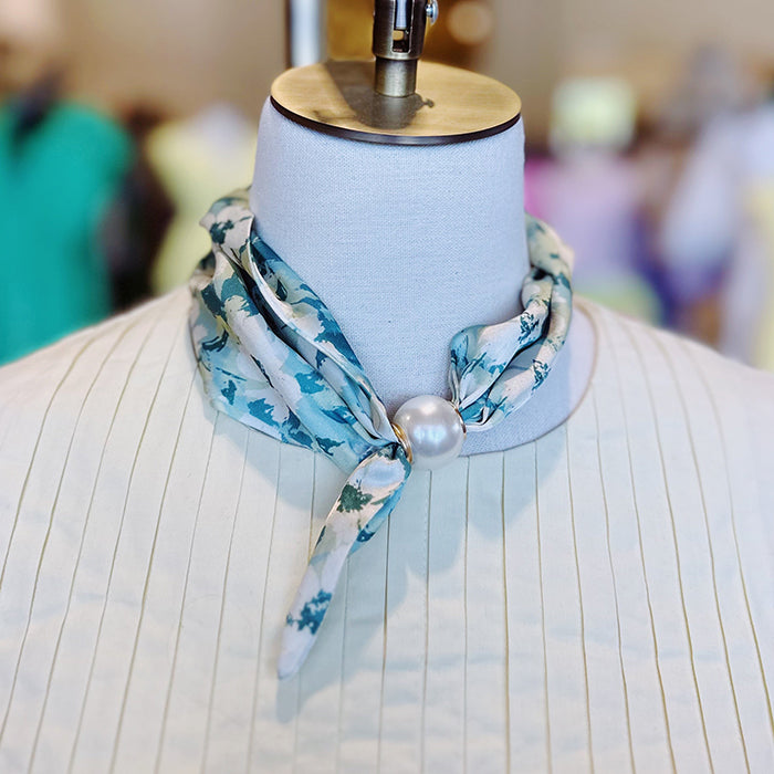 Pearl Magnet Floral Scarf Necklace
