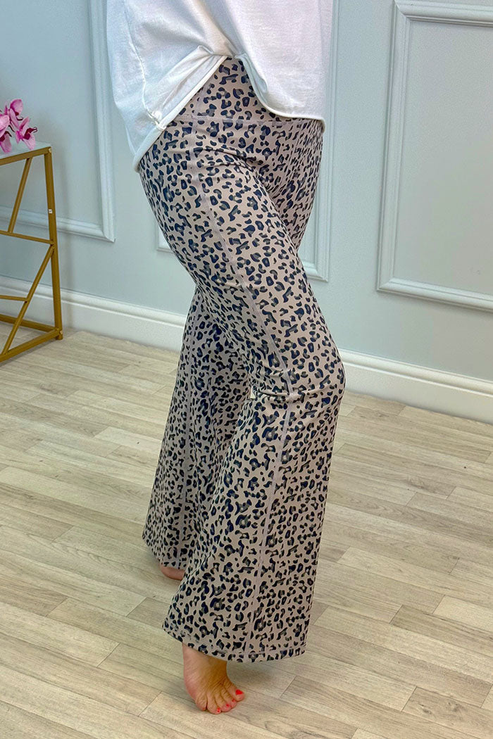 Leopard Elastic Waist Flared Leggings