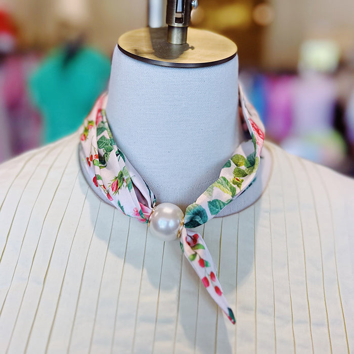 Pearl Magnet Floral Scarf Necklace
