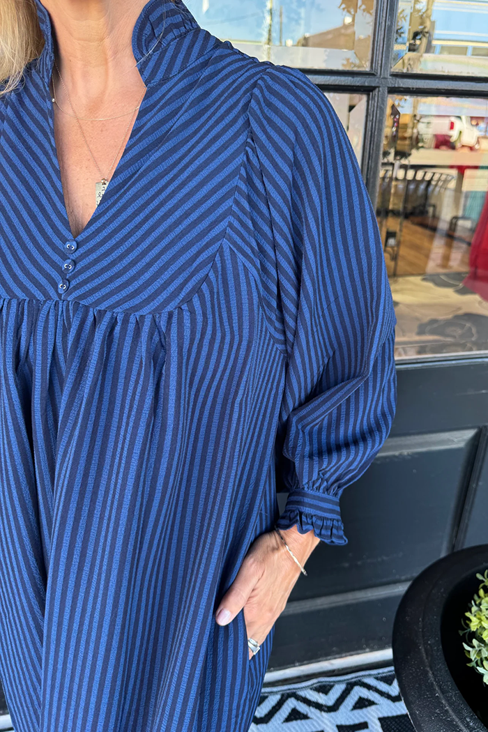 Vertical Stripe Long Sleeve Pocket Maxi Dress