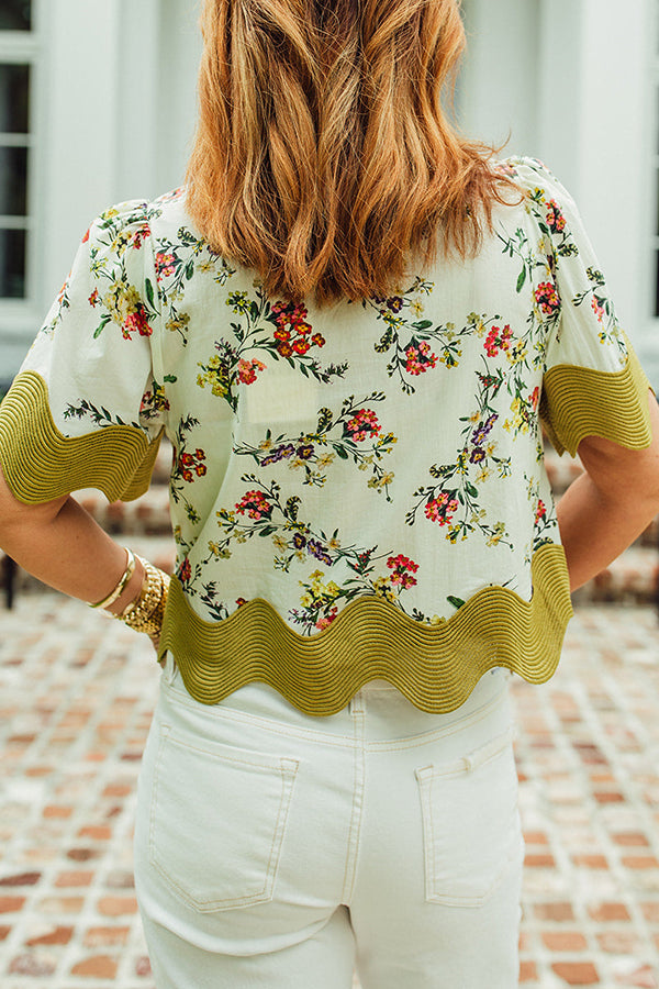 Casual Scallop Edge Floral Top