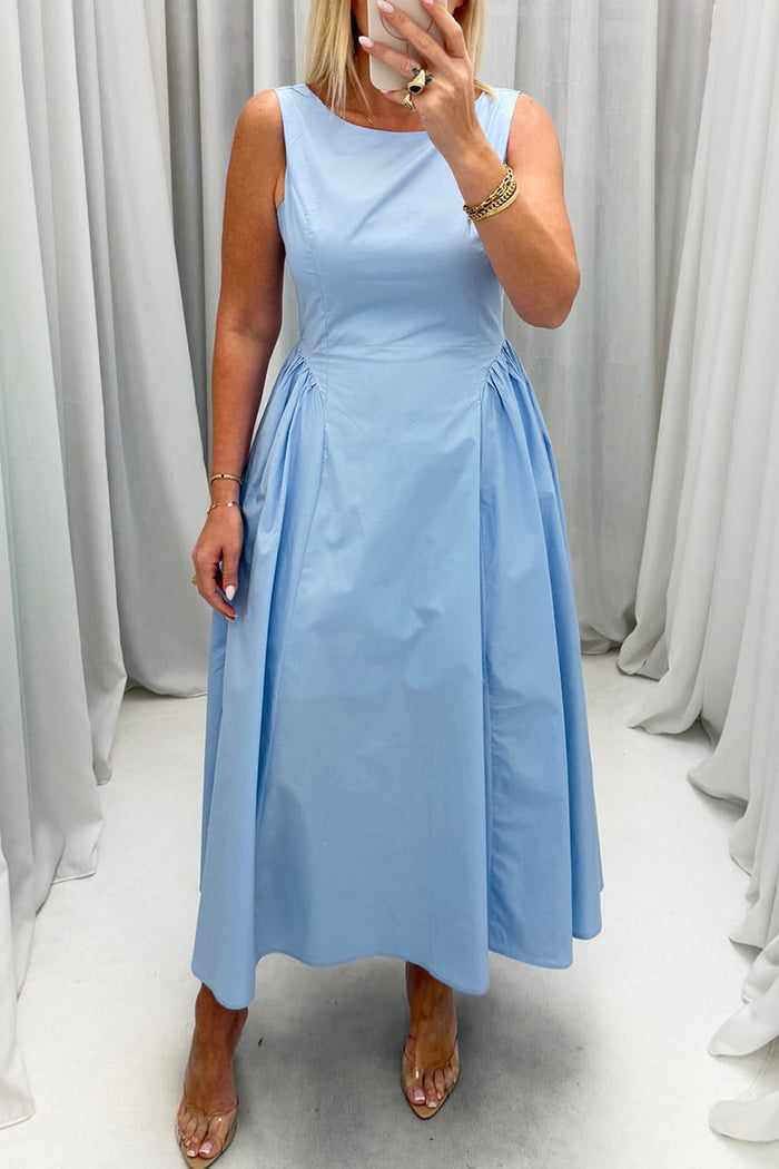 Sleeveless Pocketed Fit And Flare Midi Dress