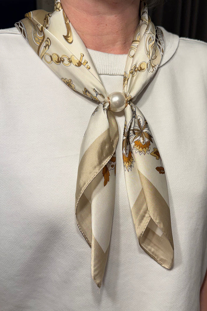 Magnetic Pearl Scarf With Ring