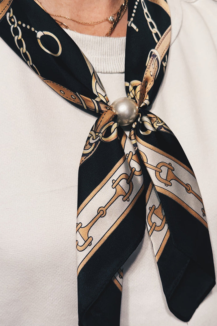 Magnetic Pearl Scarf With Ring