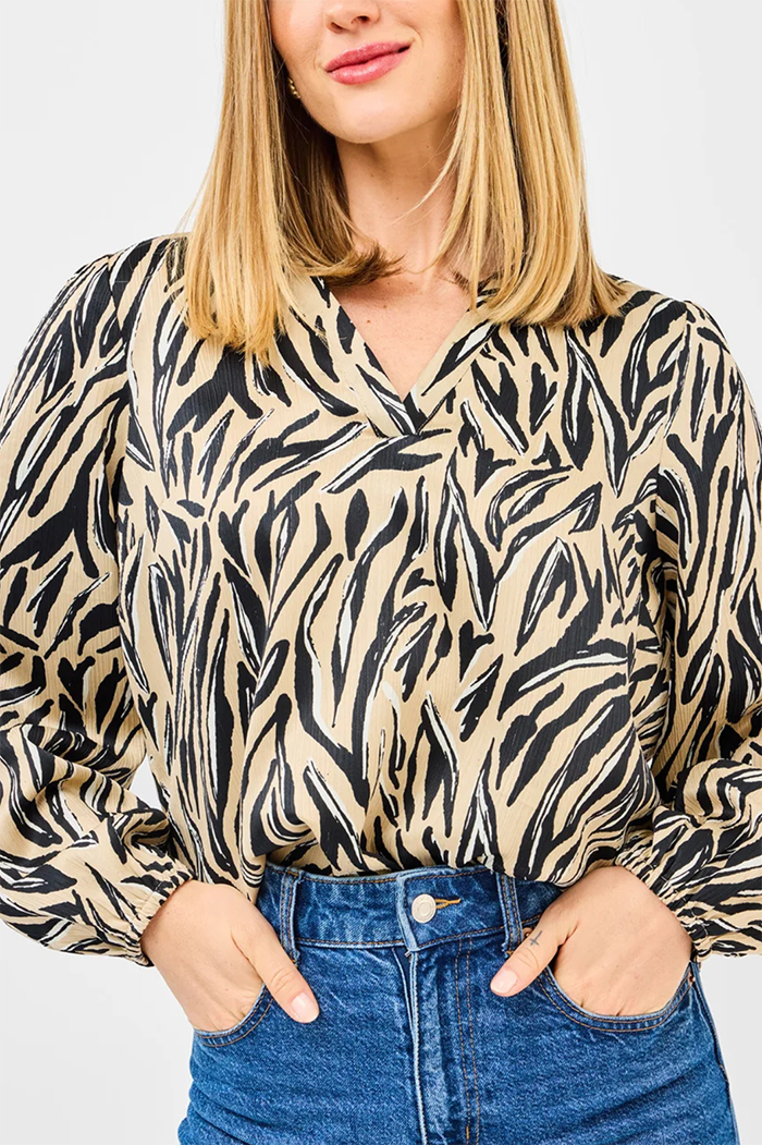 High Split Neckline Long Sleeves Top