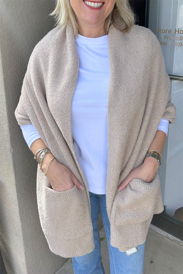 Plush Pocketed  Microfiber Wrap