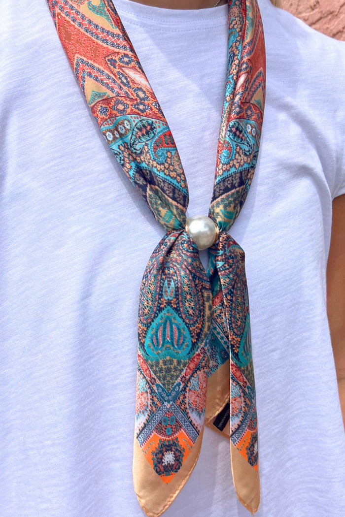 Magnetic Pearl Scarf With Ring